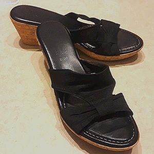 Tuscany by Easy Street black sandal